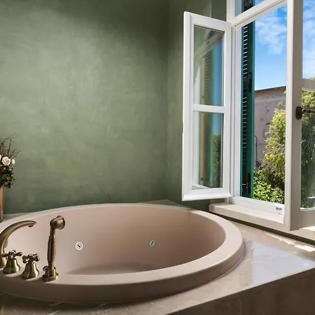 Nobili Boutique Hotel *