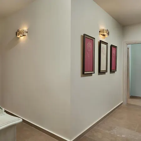 Nobili Boutique Hotel *