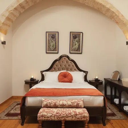 Nobili Boutique Hotel *