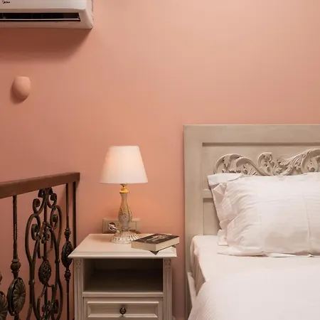 Nobili Boutique Отель *