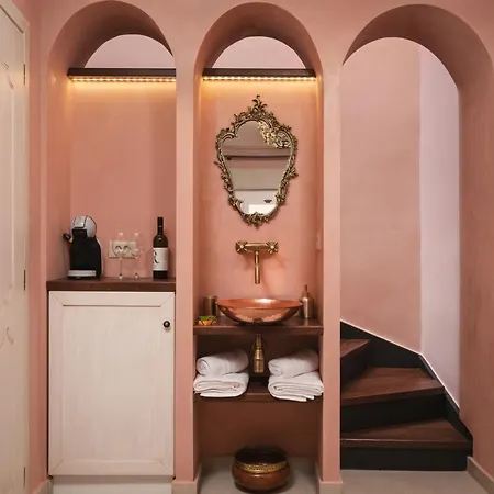 Nobili Boutique Hotel *