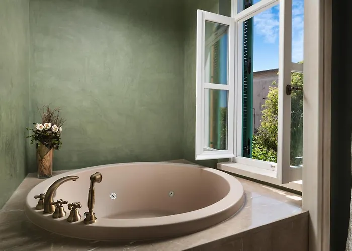 Nobili Boutique Hotel *