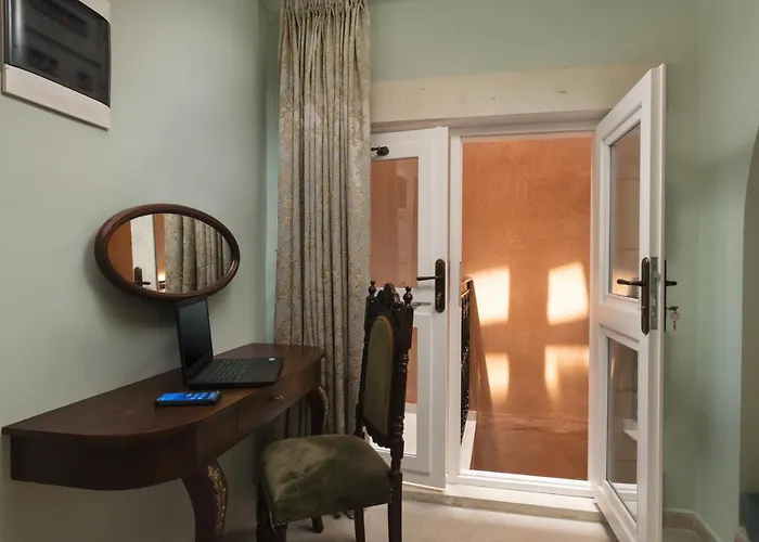 Nobili Boutique * חאניה